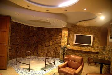 Люкс с гидромассажной ванной и сауной в Отеле Palma Palace Hotel